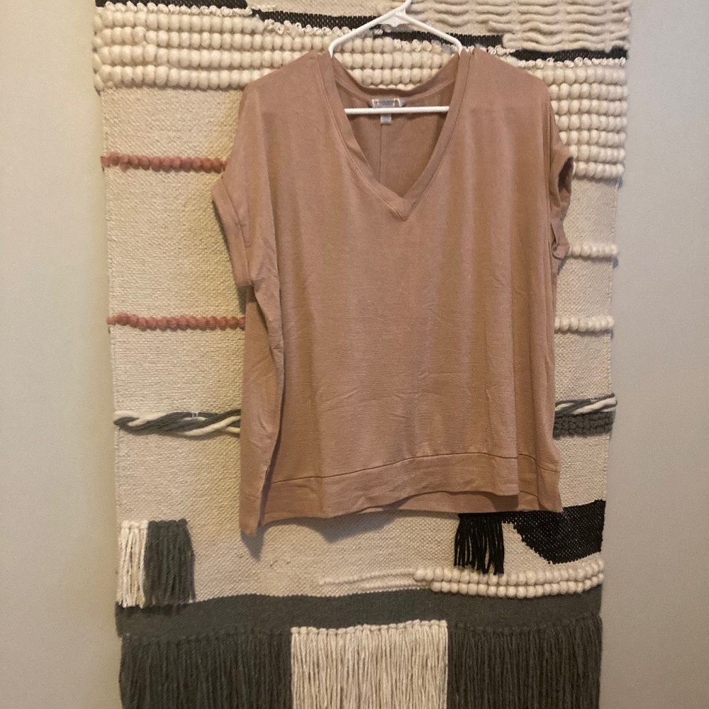 Luxespin banana republic v-neck blouse